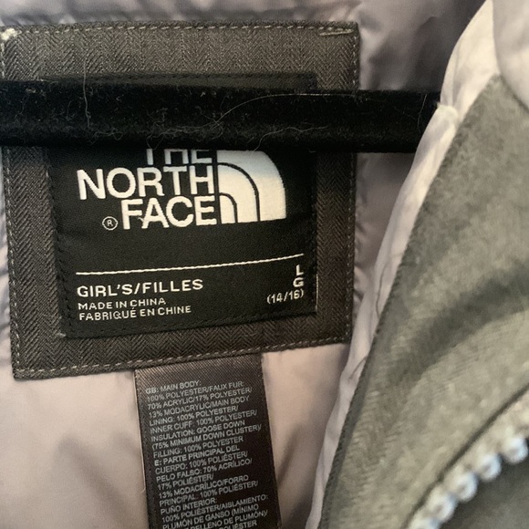 The North Face girl winter jacket - Picture 7 of 9